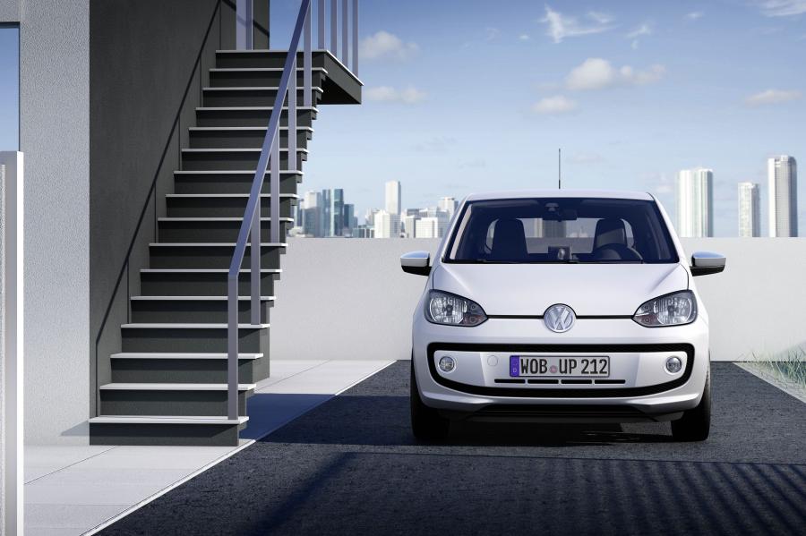  Volkswagen up! 2011 года  (фото 38 из 173)